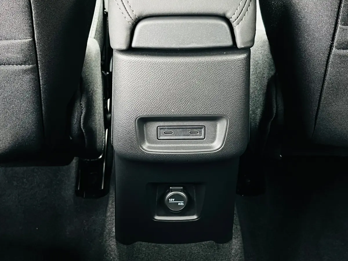 1.2 Hybrid 110pk Max 8 Jaar garantie | Achteruitrijcamera | Cruise control | Airco | Apple carplay & Android auto