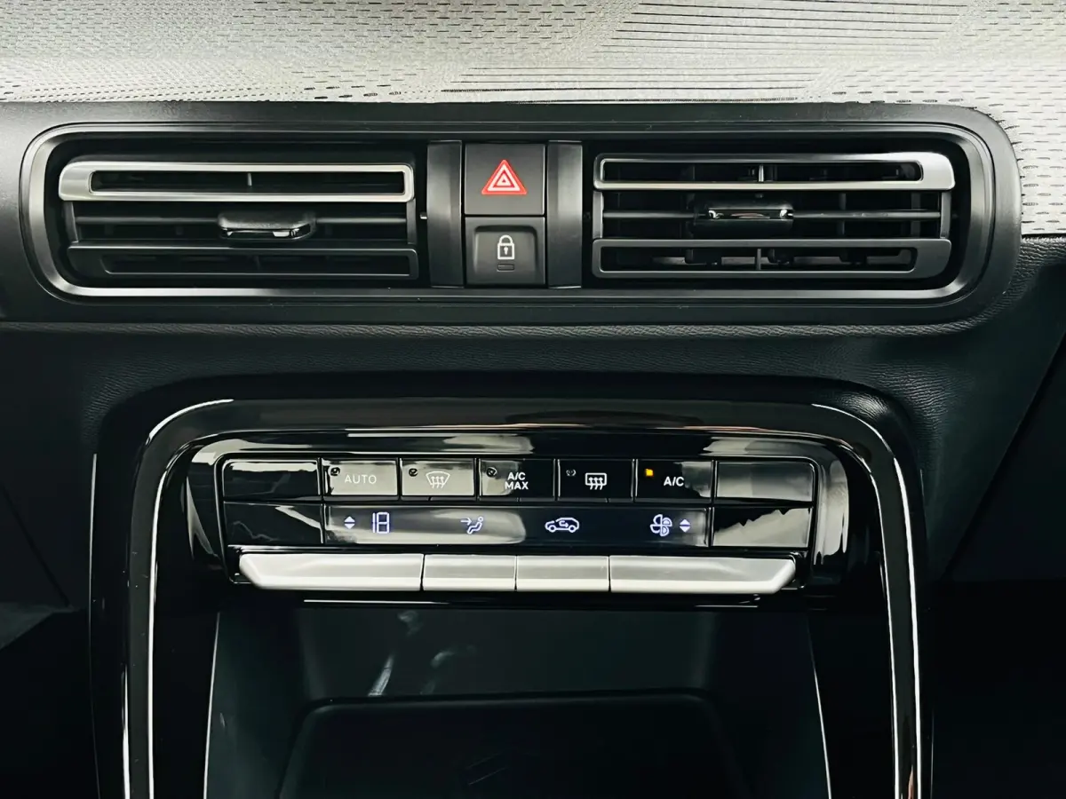 1.2 Hybrid 110pk Max 8 Jaar garantie | Achteruitrijcamera | Cruise control | Airco | Apple carplay & Android auto