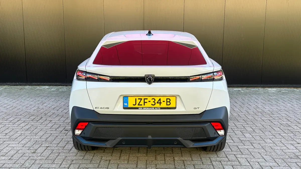 GT Avantage 58 kWh | Apple Carplay / Android Auto | Adaptieve Cruise Control | 360° Camera | Stoelverwarming Voor | Stuurverwarming | Navigatie | Elektrische achterklep | Achteruitrijcamera