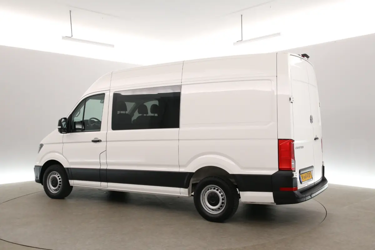 2.0 TDI 140PK L3H3 | DC | 6 Zits | 3000kg Trekgew. | Airco | Cruise | Camera | Carplay | Parkeersens.