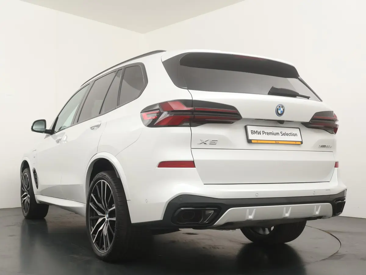 xDrive50e | SoH 100% | M Sportpakket Pro | Driving Assistant Professional | Parking Assistant professional | Comfort Plus Pack | Innovation Pack | Panoramadak | Trekhaak | Harman/Kardon | So
