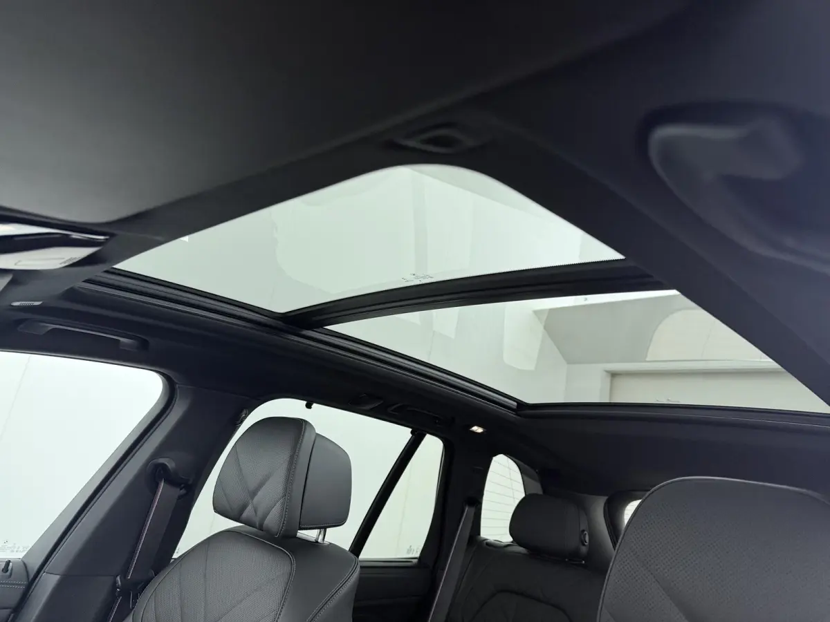xDrive50e | SoH 100% | M Sportpakket Pro | Driving Assistant Professional | Parking Assistant professional | Comfort Plus Pack | Innovation Pack | Panoramadak | Trekhaak | Harman/Kardon | So