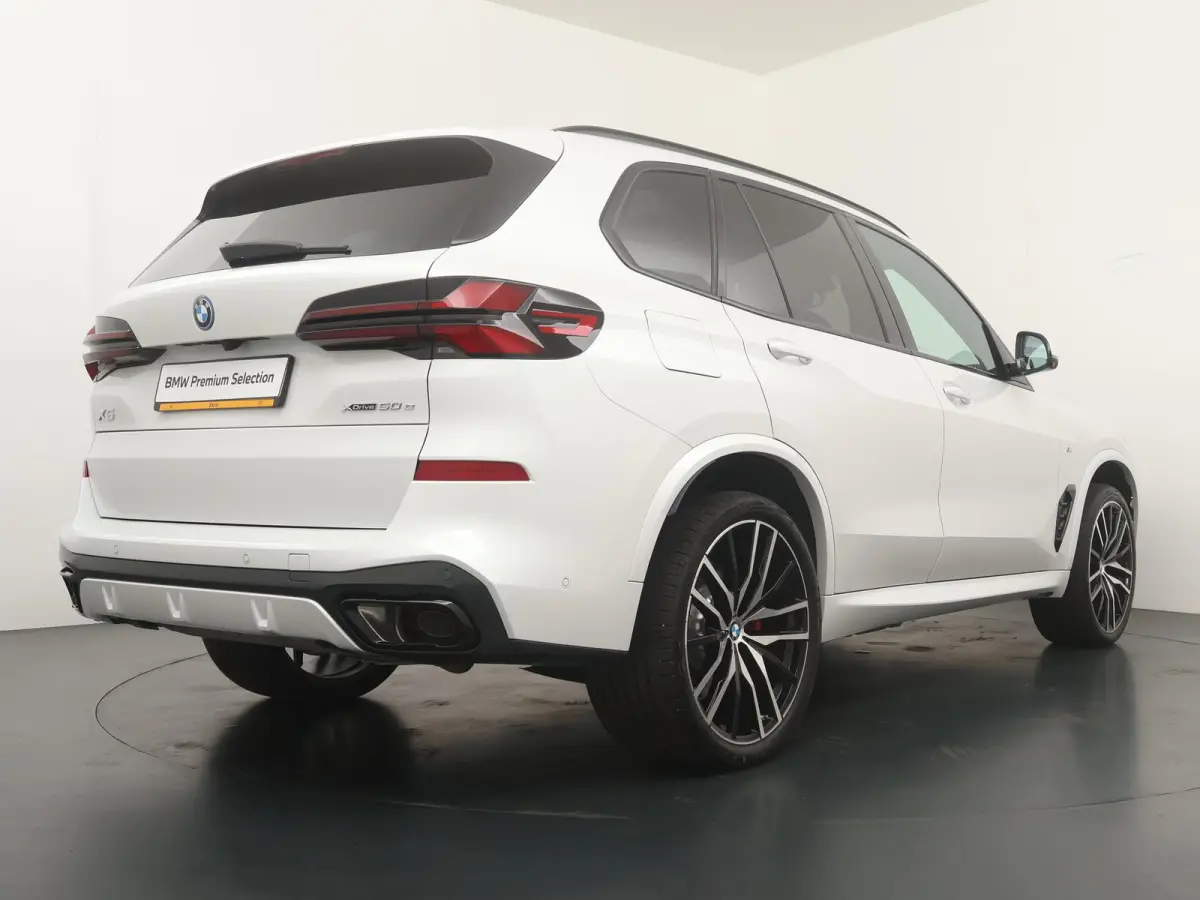 xDrive50e | SoH 100% | M Sportpakket Pro | Driving Assistant Professional | Parking Assistant professional | Comfort Plus Pack | Innovation Pack | Panoramadak | Trekhaak | Harman/Kardon | So