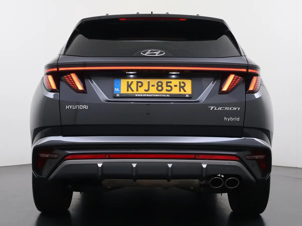 1.6 T-GDI HEV N Line Sky 4WD VAN: 37.900,- VOOR: 32.877,- UW HERFSTVOORDEEL: 5.023,-PANO |DEALER ONDERHOUDEN| HYUNDAI GARANTIE T/M 02-2028| STOELVENTILATIE + VERWARMING| CAMERA | FULL OPTION
