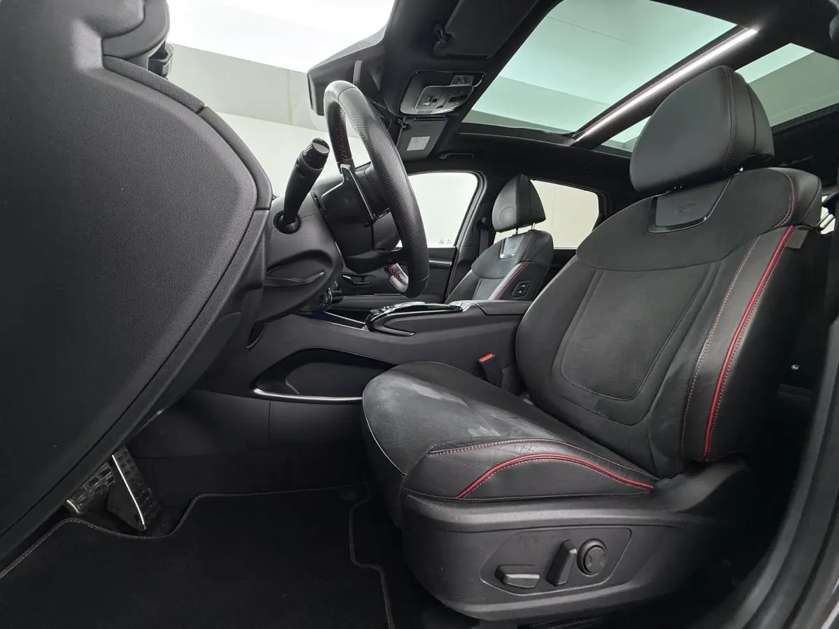 1.6 T-GDI HEV N Line Sky 4WD VAN: 37.900,- VOOR: 32.877,- UW HERFSTVOORDEEL: 5.023,-PANO |DEALER ONDERHOUDEN| HYUNDAI GARANTIE T/M 02-2028| STOELVENTILATIE + VERWARMING| CAMERA | FULL OPTION