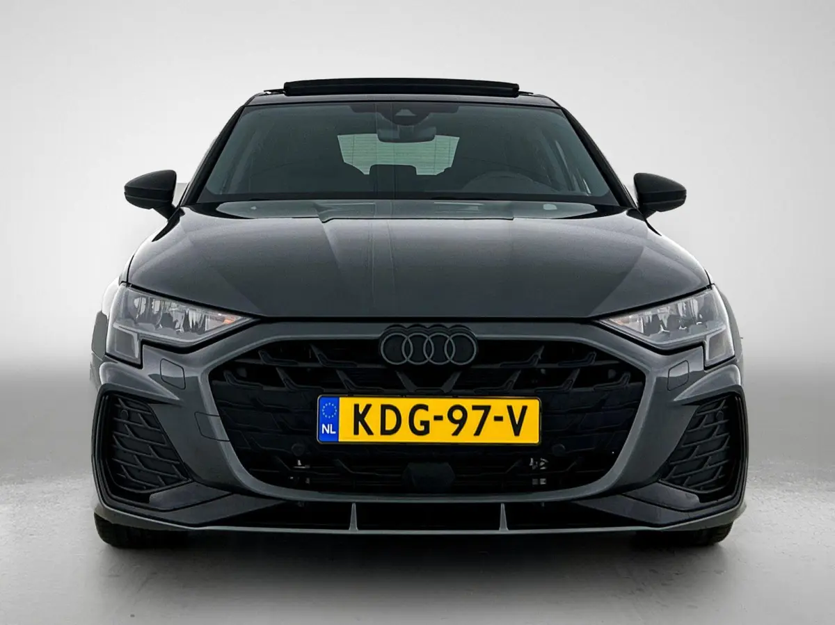 45 TFSI e S edition Competition | Automaat | Panoramadak | Apple Carplay / Android Auto | Elektrisch Verstelbare Bestuurdersstoel | Stoelverwarming | Virtual Cockpit | Climate Control | Crui
