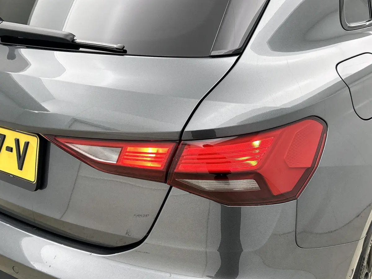 45 TFSI e S edition Competition | Automaat | Panoramadak | Apple Carplay / Android Auto | Elektrisch Verstelbare Bestuurdersstoel | Stoelverwarming | Virtual Cockpit | Climate Control | Crui