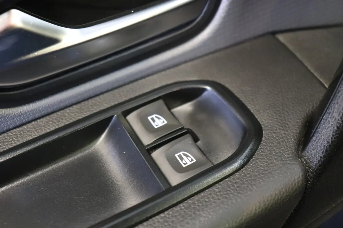 1.5 dCi EURO 6 - Airco - Cruise - €11.950,- Excl.