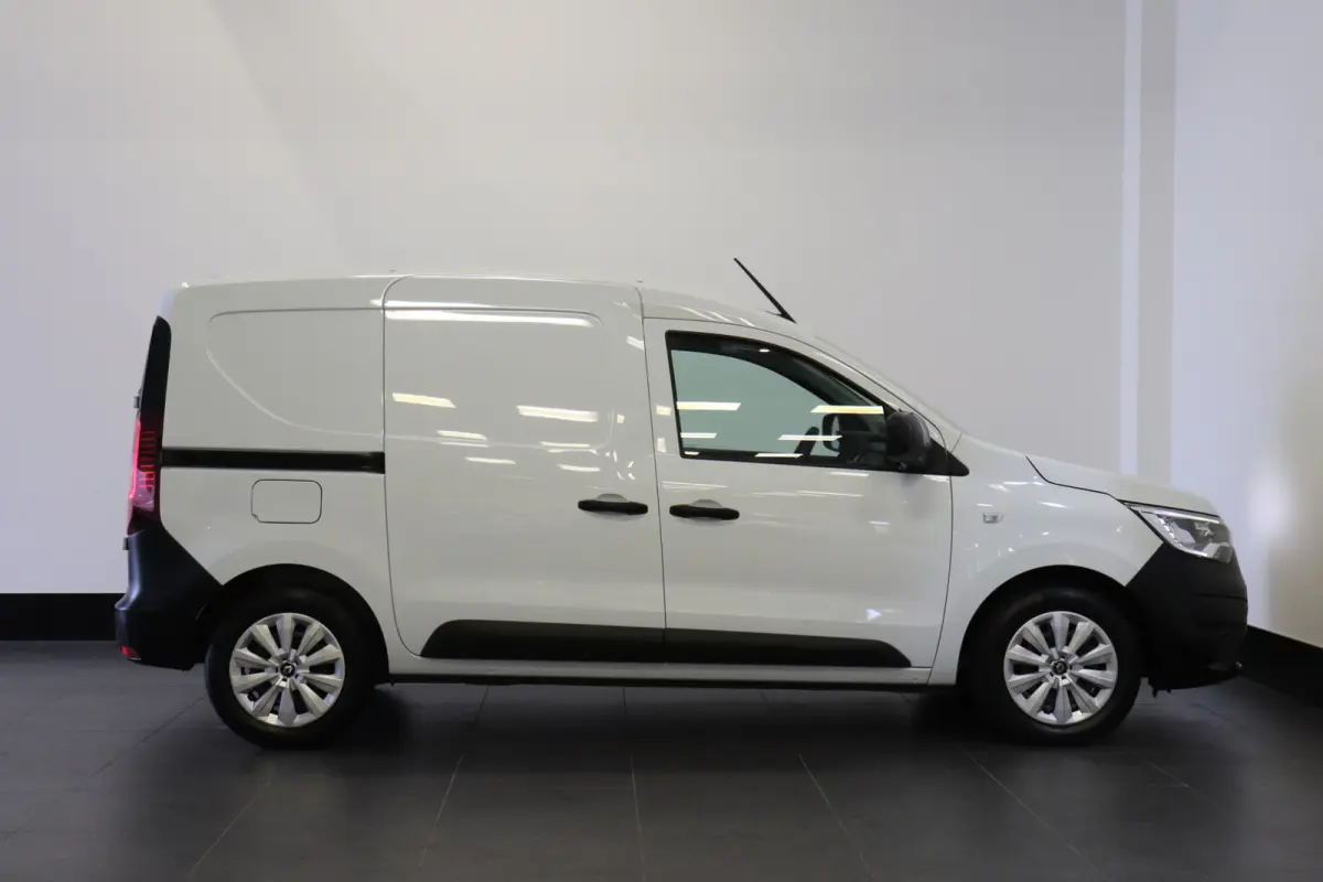 1.5 dCi EURO 6 - Airco - Cruise - €11.950,- Excl.