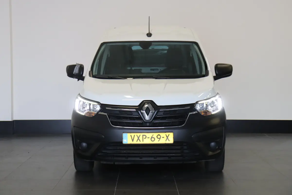 1.5 dCi EURO 6 - Airco - Cruise - €11.950,- Excl.