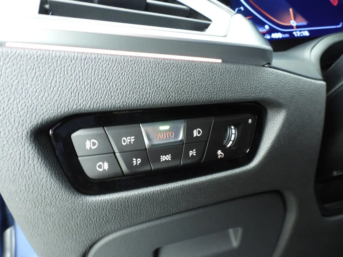 430i | M-Sportpakket | LED | Navigatie | Sportstoelen | Active cruise | DAB | Hifi speakers | Alu 19 inch