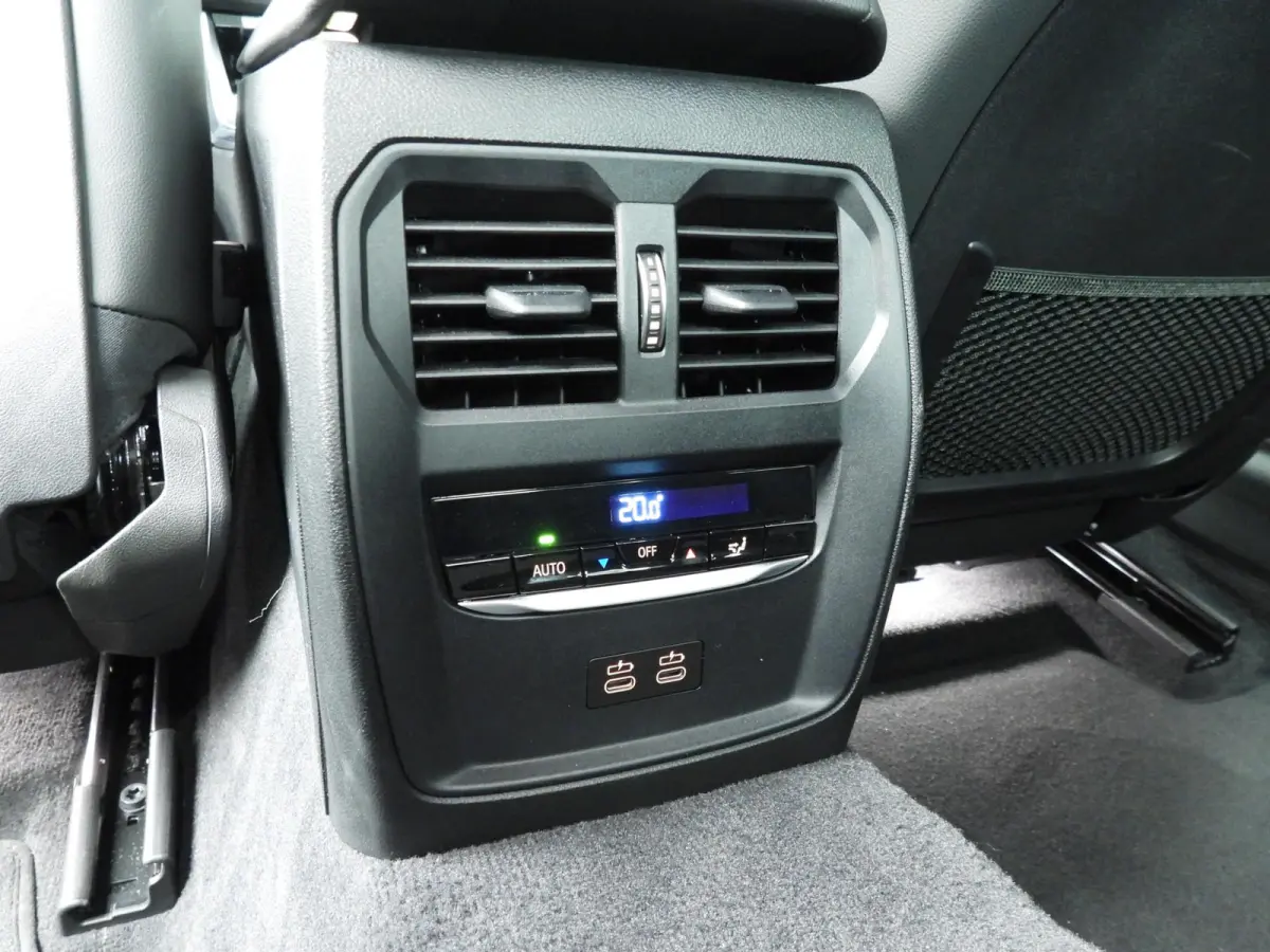 430i | M-Sportpakket | LED | Navigatie | Sportstoelen | Active cruise | DAB | Hifi speakers | Alu 19 inch