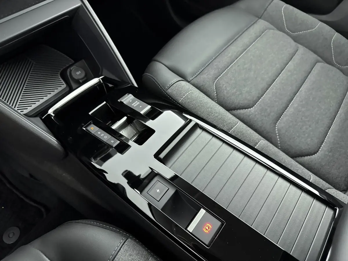 136pk 50 kWh You | Accu 99 % | Camera | Apple Carplay/Android Auto | Cruise Controle | Waterpomp | Automatisch Airco