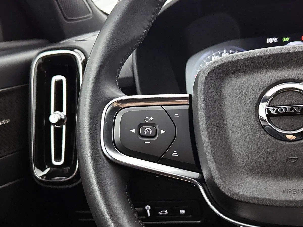 1.5 T4 Plug-in hybrid Plus Bright | Automaat | Apple Carplay / Android Auto | Memory Seats | Harman-Kardon | Virtual Cockpit | Stoel- Stuurverwarming | Elektrische Achterklep | Achteruitrijc