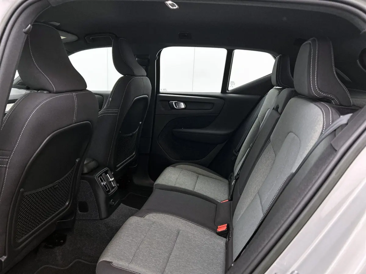 1.5 T4 Plug-in hybrid Plus Bright | Automaat | Apple Carplay / Android Auto | Memory Seats | Harman-Kardon | Virtual Cockpit | Stoel- Stuurverwarming | Elektrische Achterklep | Achteruitrijc