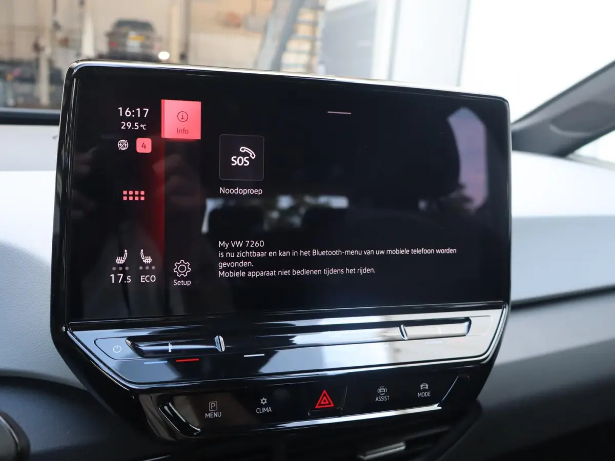 204pk First Plus 58 kWh | SoH 93% | Camera | Stuurwielverwarming | Stoelverwarming | All Season Banden