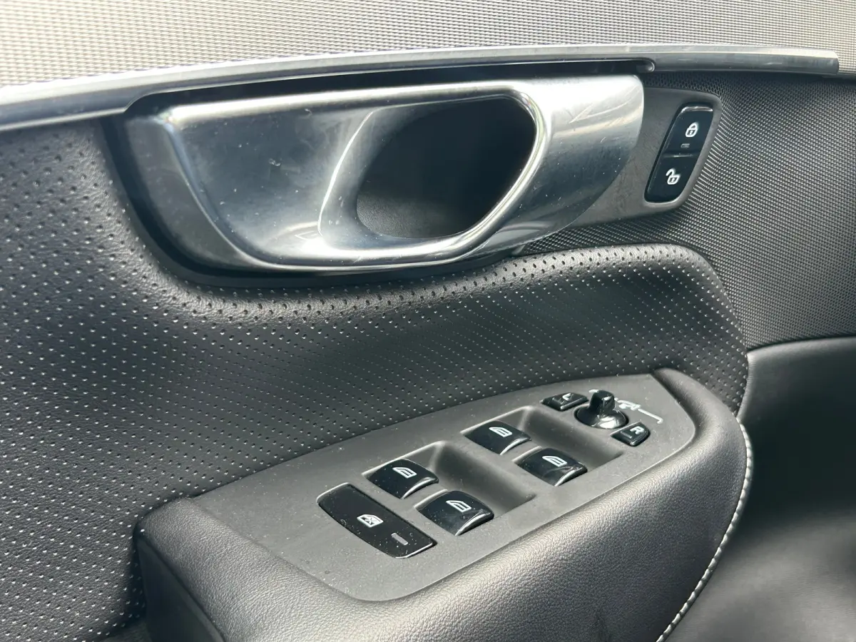 2.0 T8 Recharge AWD R-Design Long Range | Long Range | SoH 100% | Pano | Pilot Assist | Stoel & stuurverwarming | Harman/Kardon |