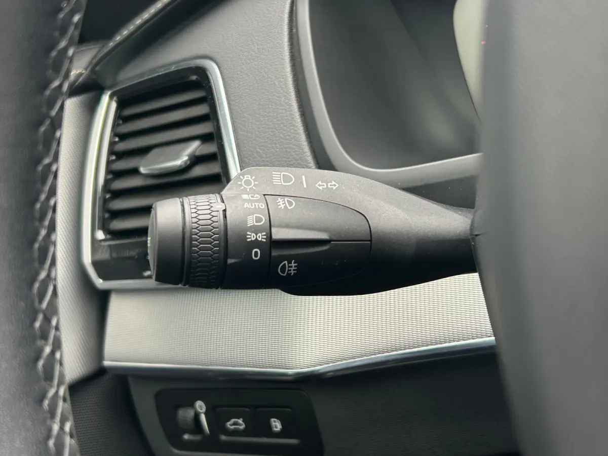 2.0 T8 Recharge AWD R-Design Long Range | Long Range | SoH 100% | Pano | Pilot Assist | Stoel & stuurverwarming | Harman/Kardon |
