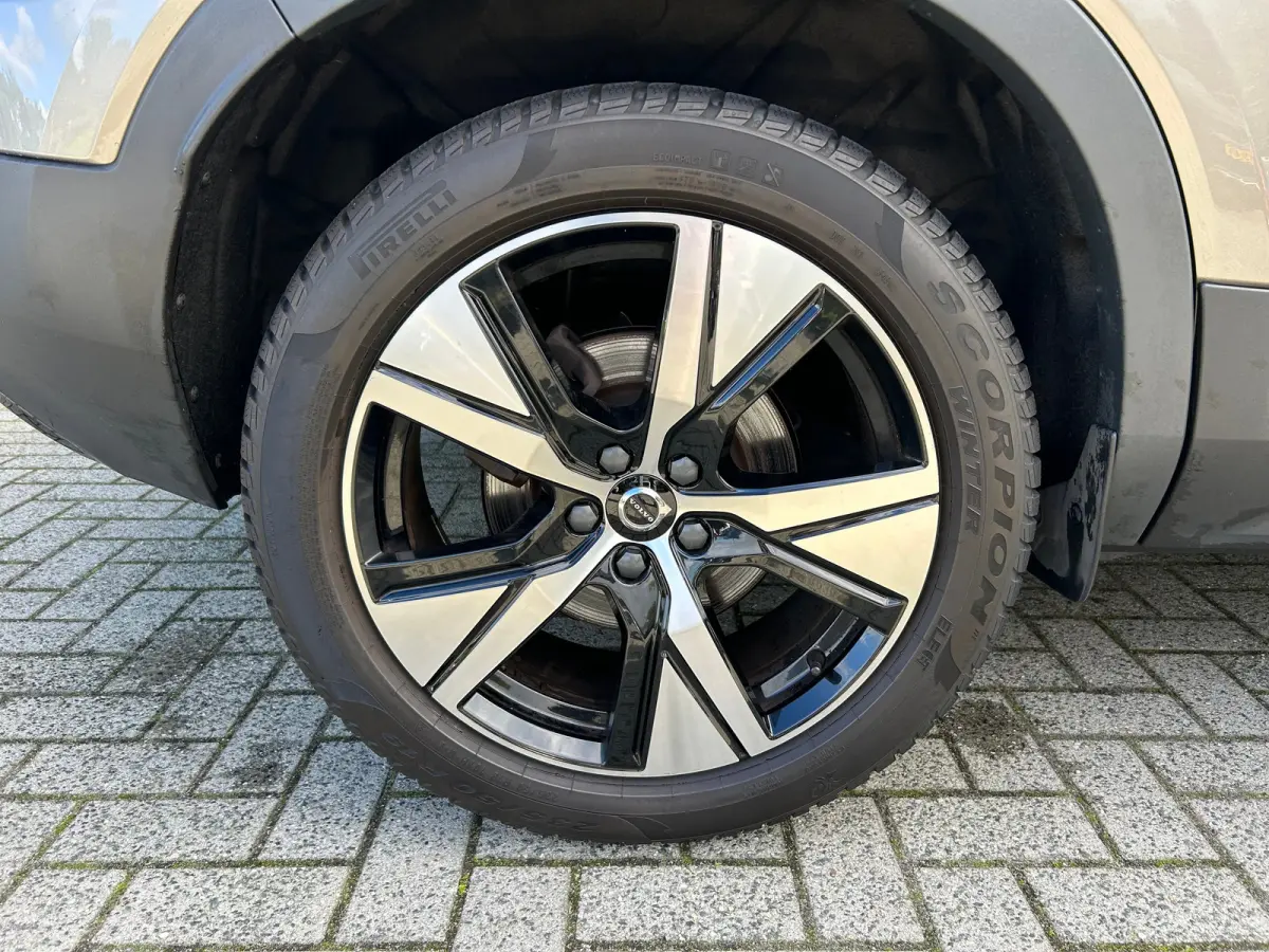 1.5 T4 R-Design | Camera | Pilot Assist | Stoel&stuurverwarming | Nubuck | Apple Carplay |