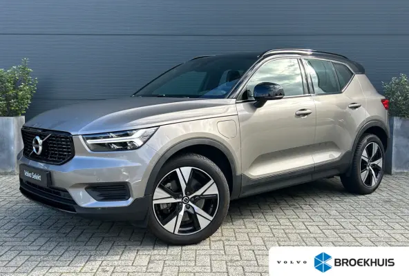 1.5 T4 R-Design | Camera | Pilot Assist | Stoel&stuurverwarming | Nubuck | Apple Carplay |