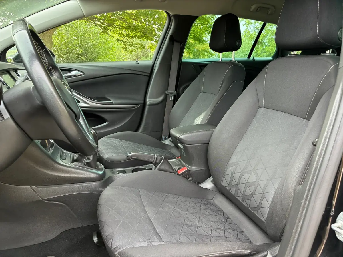 1.0 Turbo 120 Jaar Edition | Navi + Clima + Cruise nu €6.975,-!!