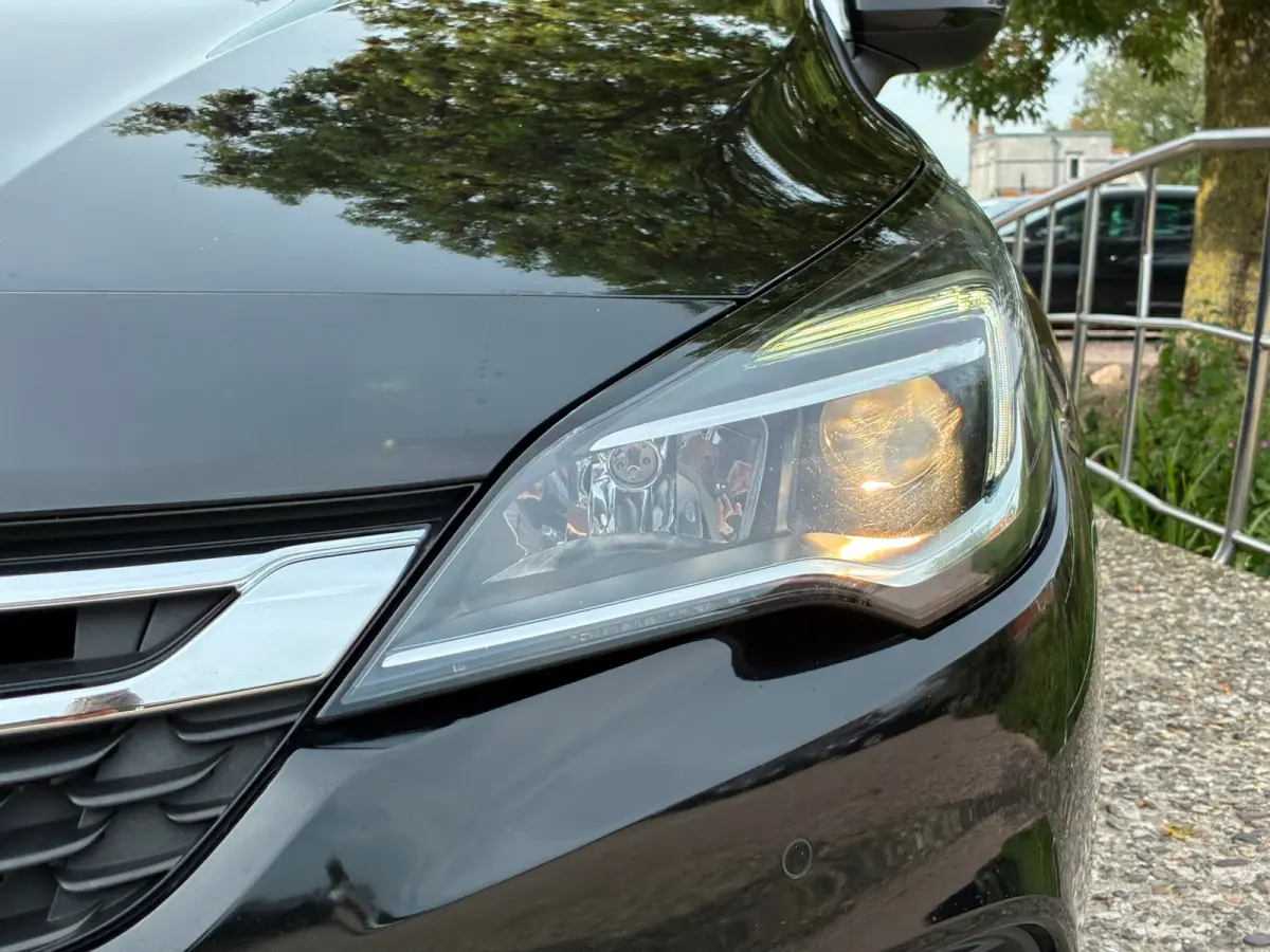 1.0 Turbo 120 Jaar Edition | Navi + Clima + Cruise nu €6.975,-!!