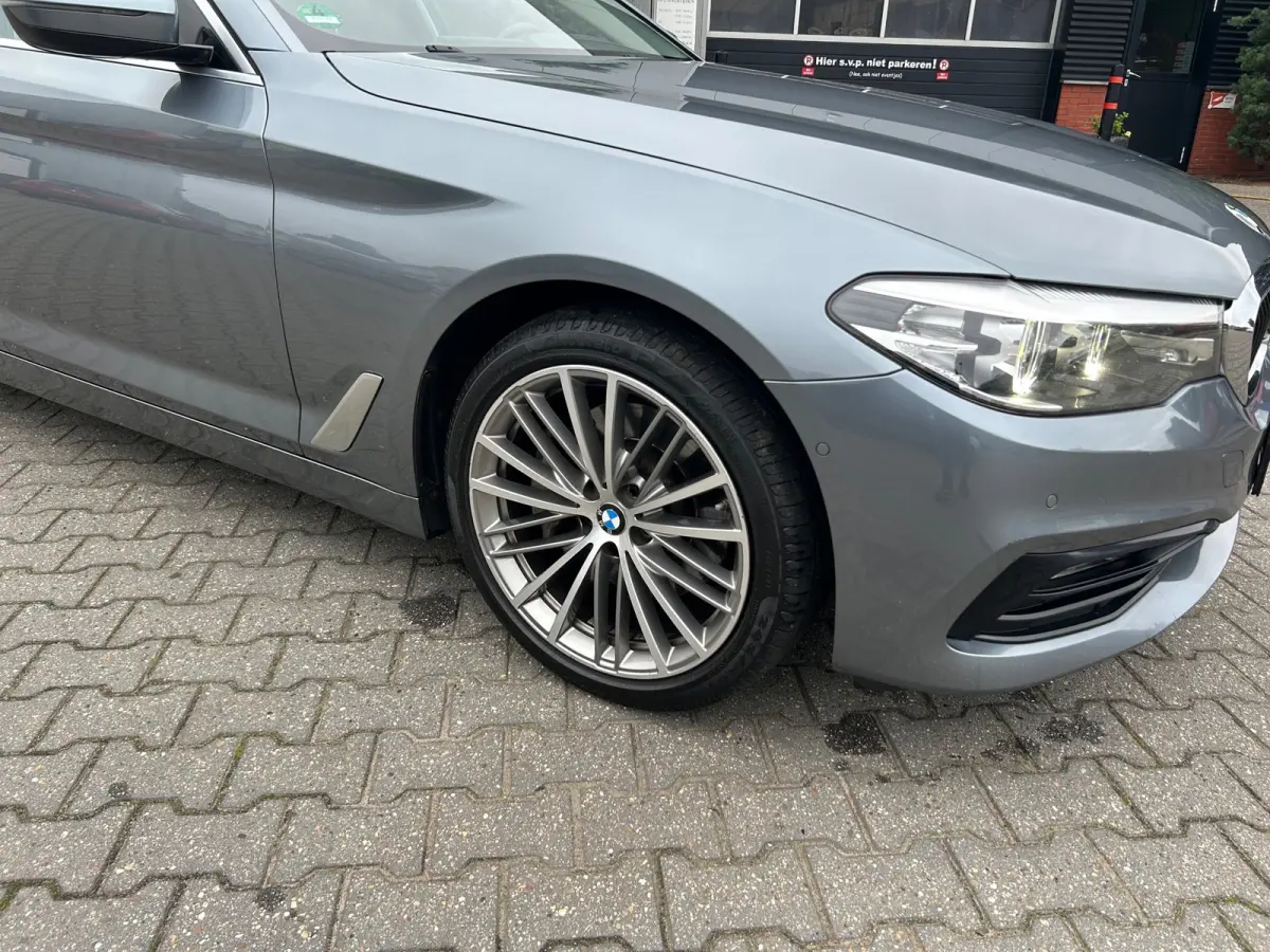 530i xDrive High Executive