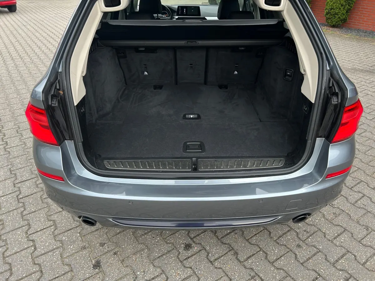530i xDrive High Executive