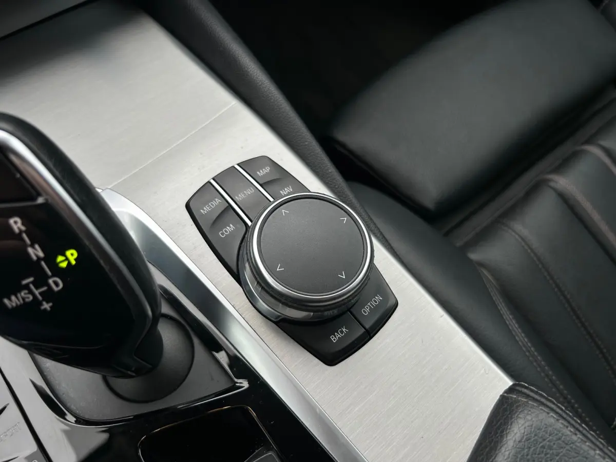 530i xDrive High Executive