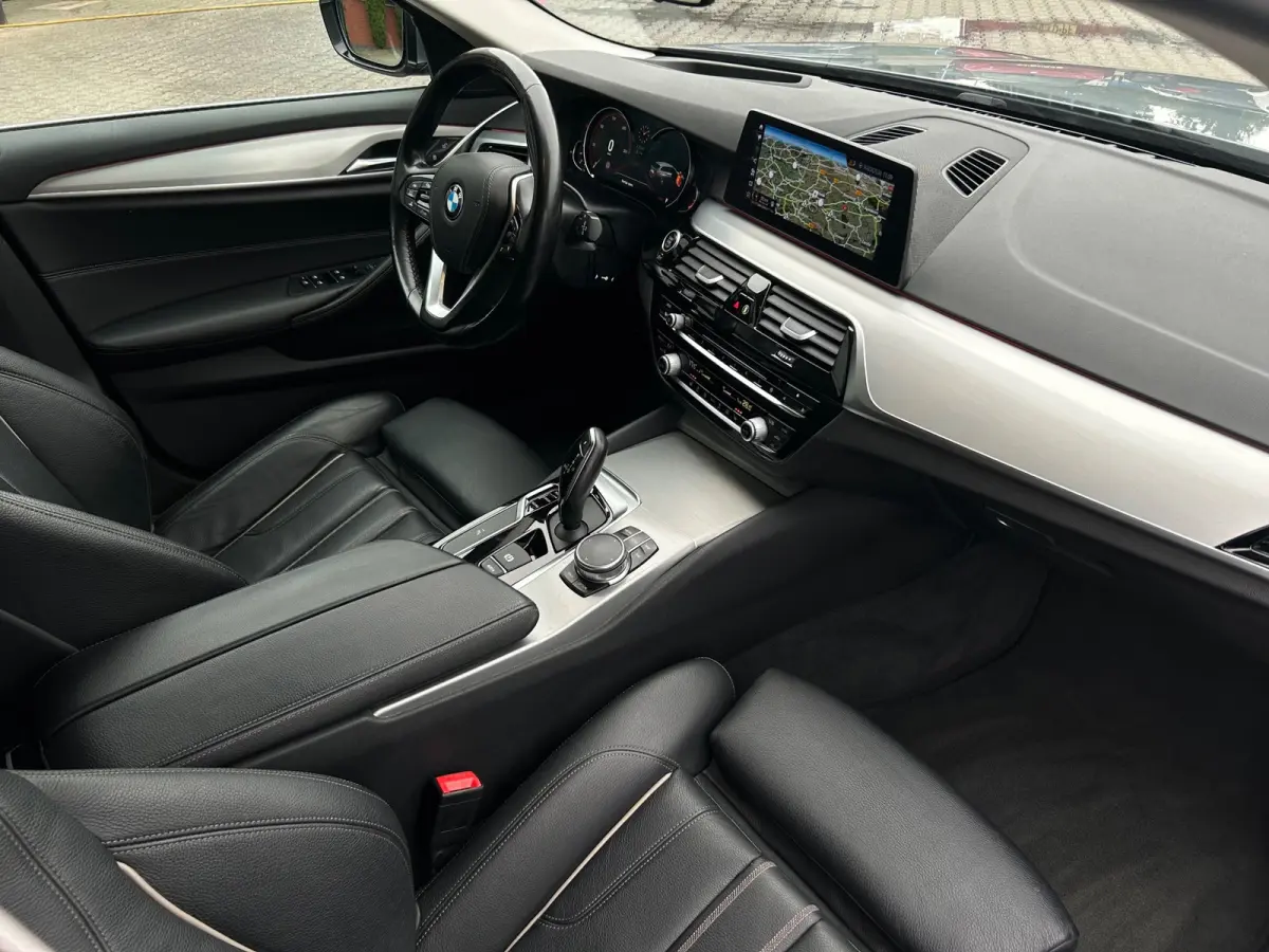 530i xDrive High Executive