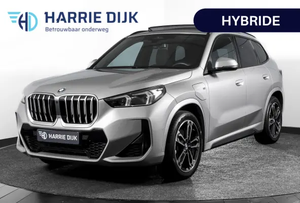 xDrive25e 245 PK M-Sport | Premium Pack | S/K-Panodak | Elek. Trekhaak | Dig. Cockpit | Cruise | Stoelverw. | PDC | Camera | NAV+App. Connect | ECC | Elek. Klep | LM 19" | 2943