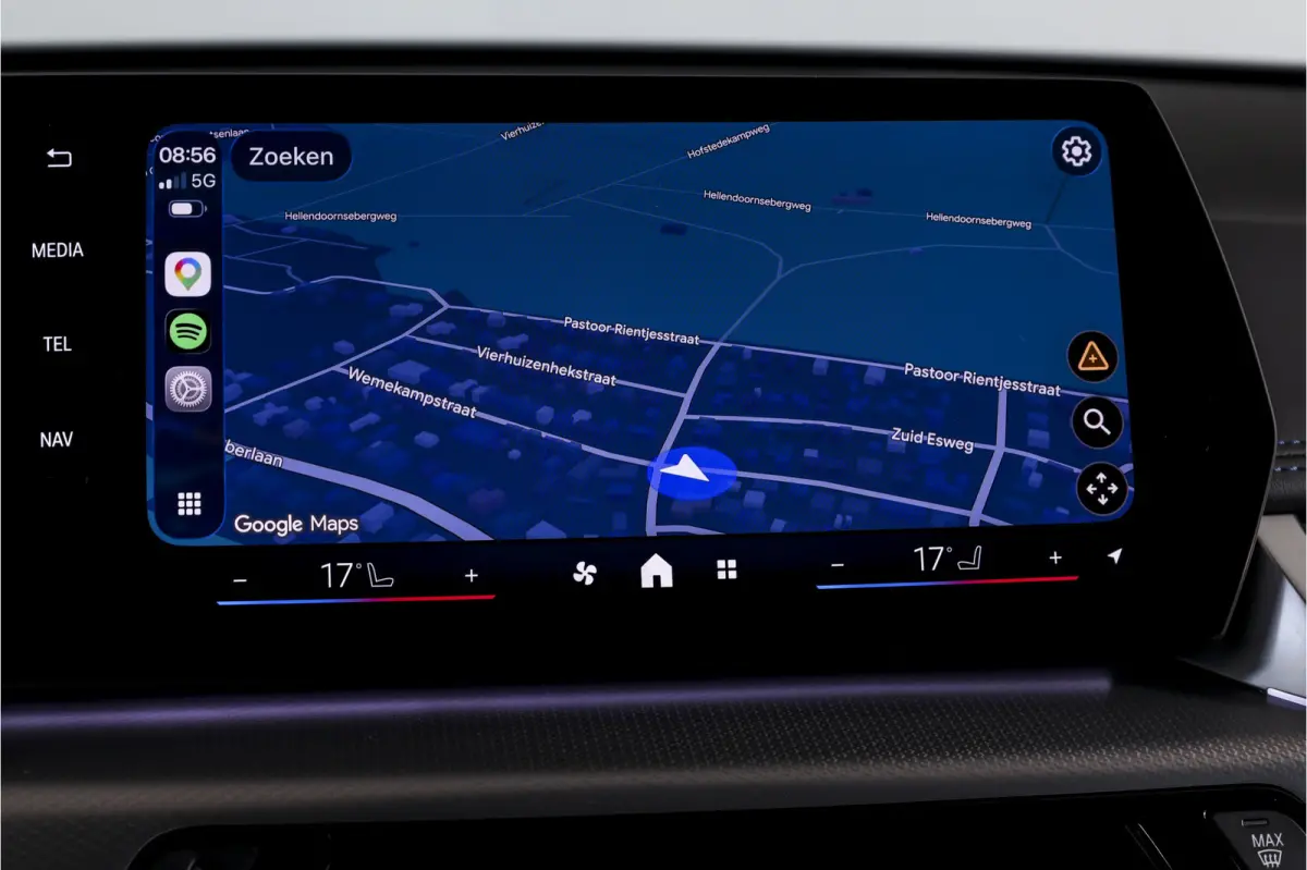 xDrive25e 245 PK M-Sport | Premium Pack | S/K-Panodak | Elek. Trekhaak | Dig. Cockpit | Cruise | Stoelverw. | PDC | Camera | NAV+App. Connect | ECC | Elek. Klep | LM 19" | 2882