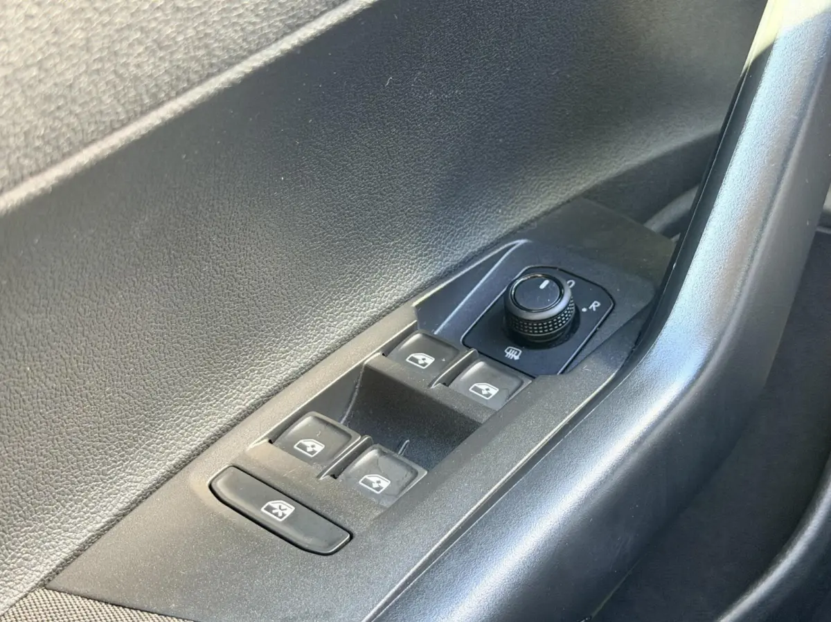 1.0 TSI Comfortline | Led | Airco | Navigatie | PDC | Dealer Onderhouden