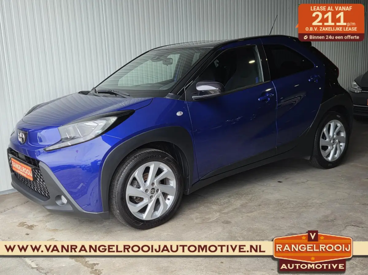 1.0 VVT-i Pulse, ACC, stoelverw., clima, camera, 17" lmv