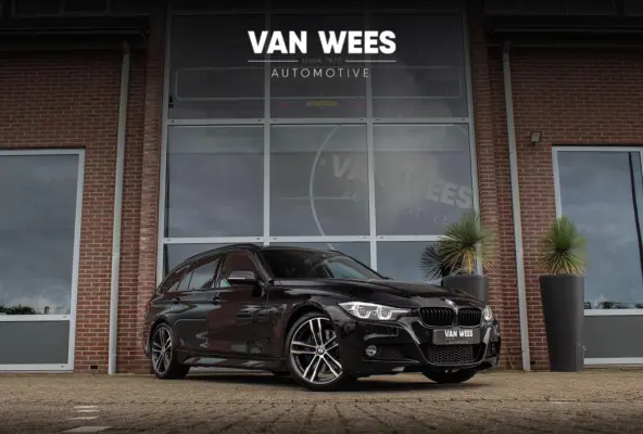 320i M Sport Edition | 2e eigenaar | NL auto | Camera | HiFi audio | Stoelverwarming | DAB | Head-up | Cruise control | LED | Park Assistant | PDC | Navigatie