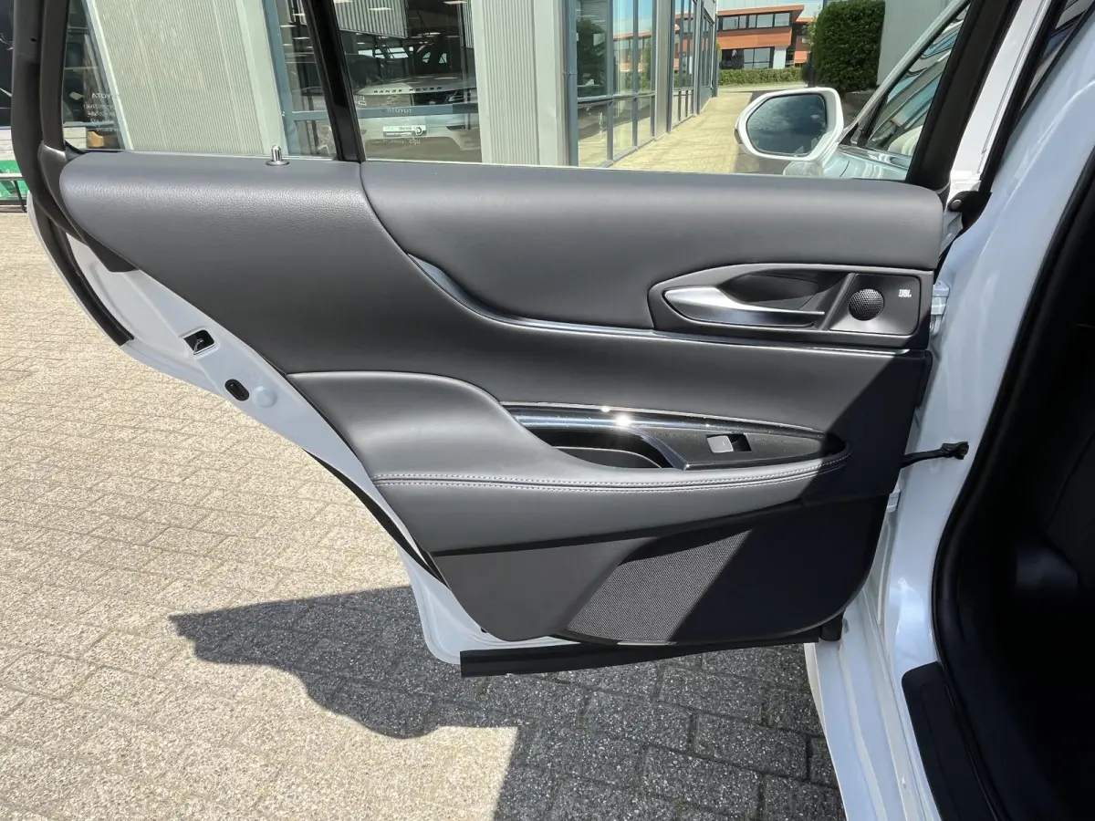 Dynamic | Nieuwe auto! | /Adapt.Cruise/Clima/Camera/Elektr.Stoelverst./Stoelverw.