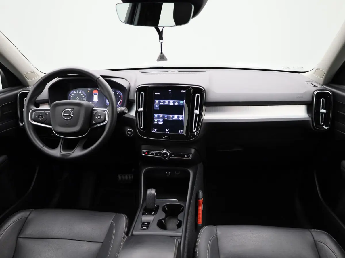 1.5 T3 Business Pro FULL MAP NAVI- APPLE/ANDROID CARPLAY- LM VELGEN 18"- LED LAMPEN