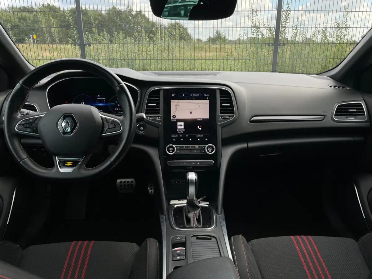 1.6 Plug-In Hybrid 160 R.S. Line | Camera | PDC | Keyless |