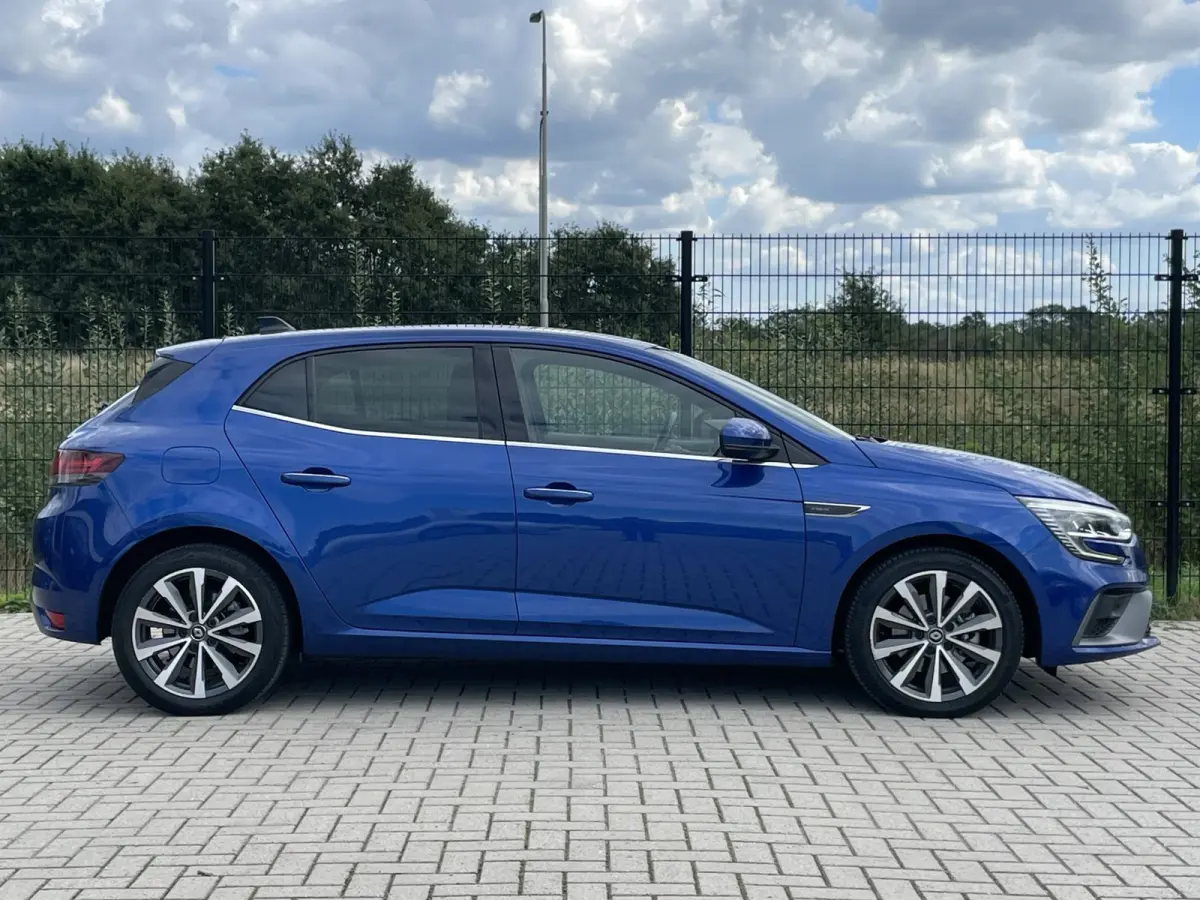 1.6 Plug-In Hybrid 160 R.S. Line | Camera | PDC | Keyless |
