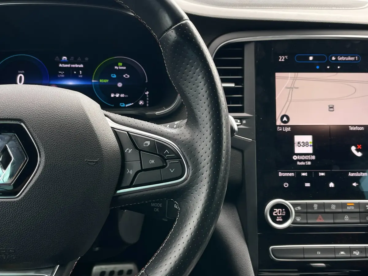1.6 Plug-In Hybrid 160 R.S. Line | Camera | PDC | Keyless |