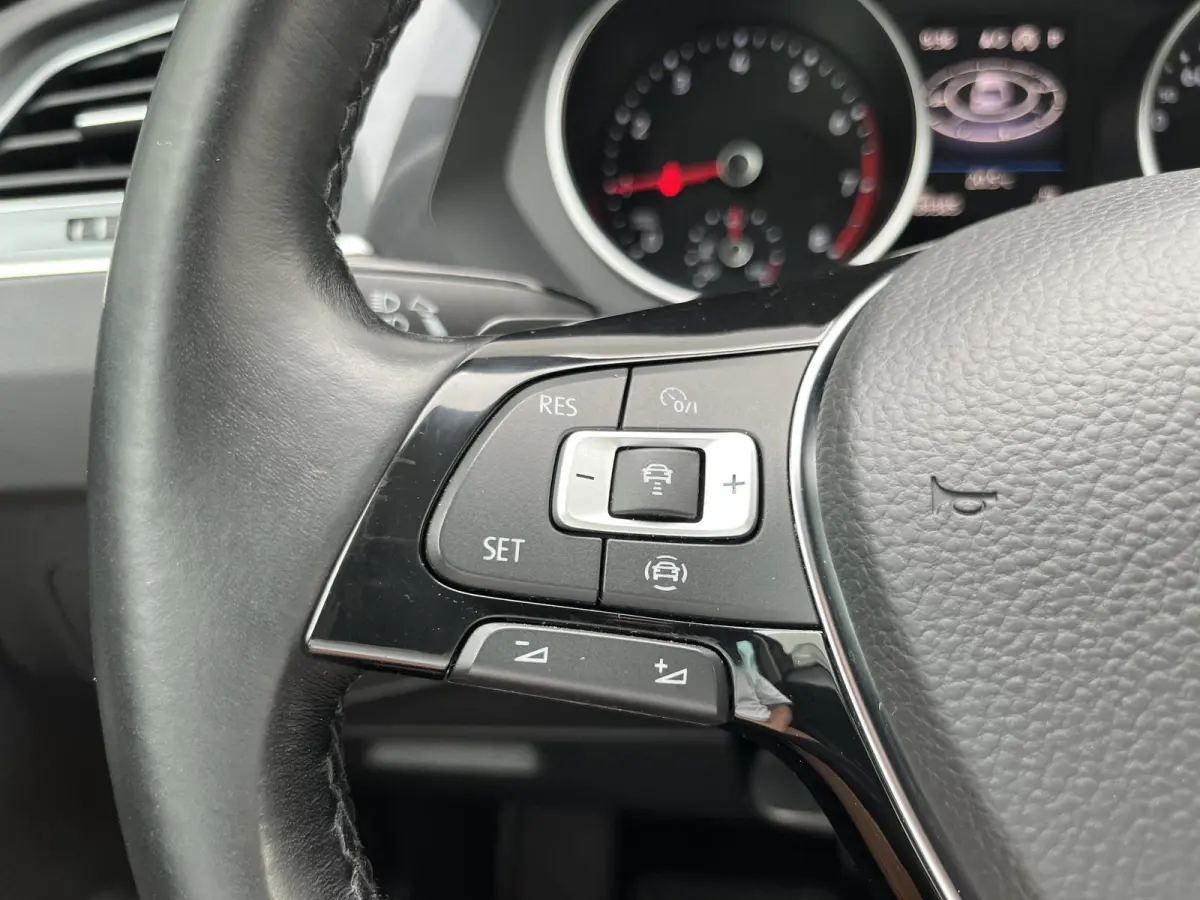 1.5 TSI ACT R-Line | Navi/Adapt.Cruise/Clima/Stoelverw./Elektr.Wegklapbare TrekhaakR-Line Exterieur