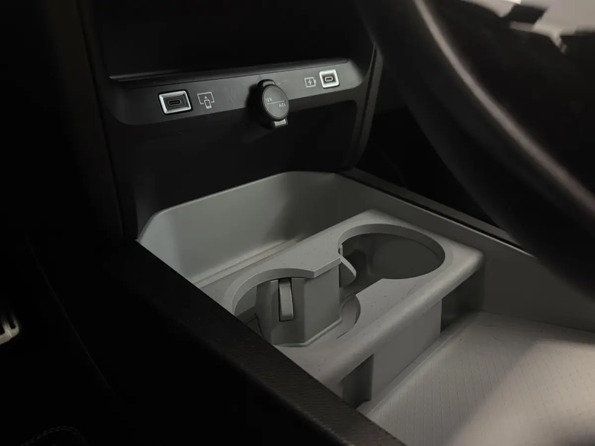 Automaat Hybrid 145 Max | Hoge instap l  Automaat | Climate Control | Voorstoelen & Stuurwiel Verwarmd | 360 Camera | Navigatie | Apple Carplay / Android Auto