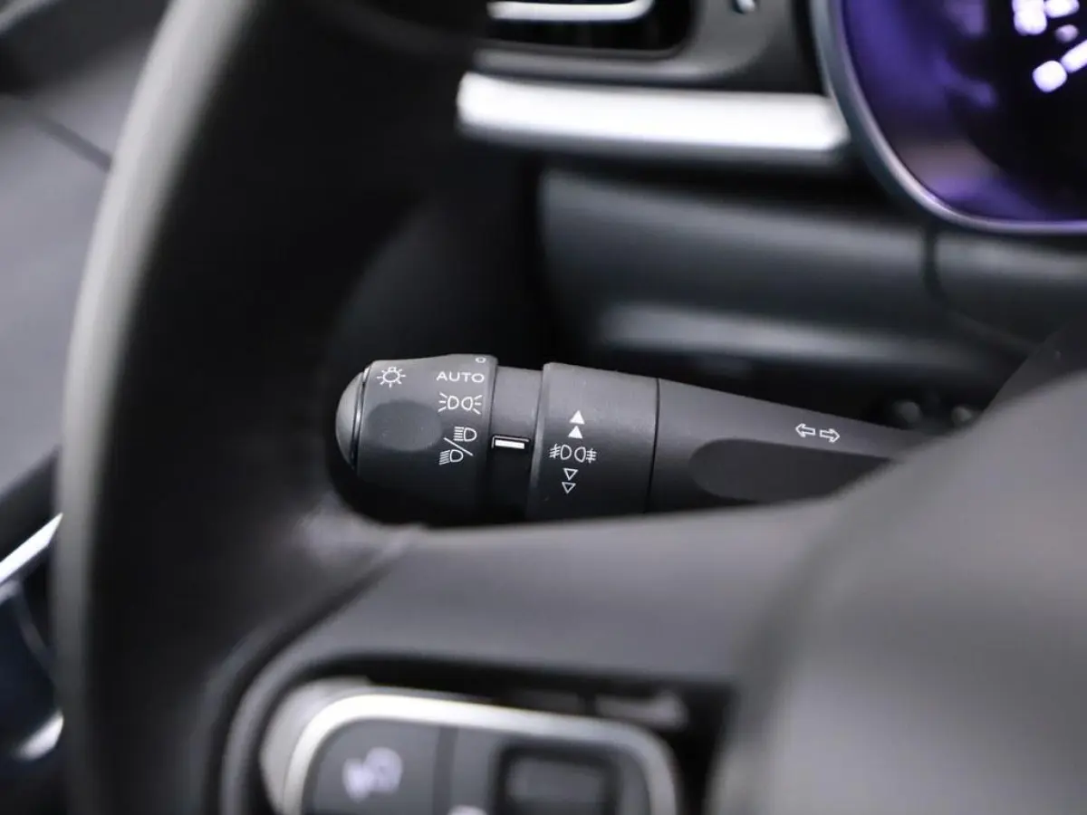 1.2T 110pk Shine Camera/Nav/H.Leder/CarPlay/Led