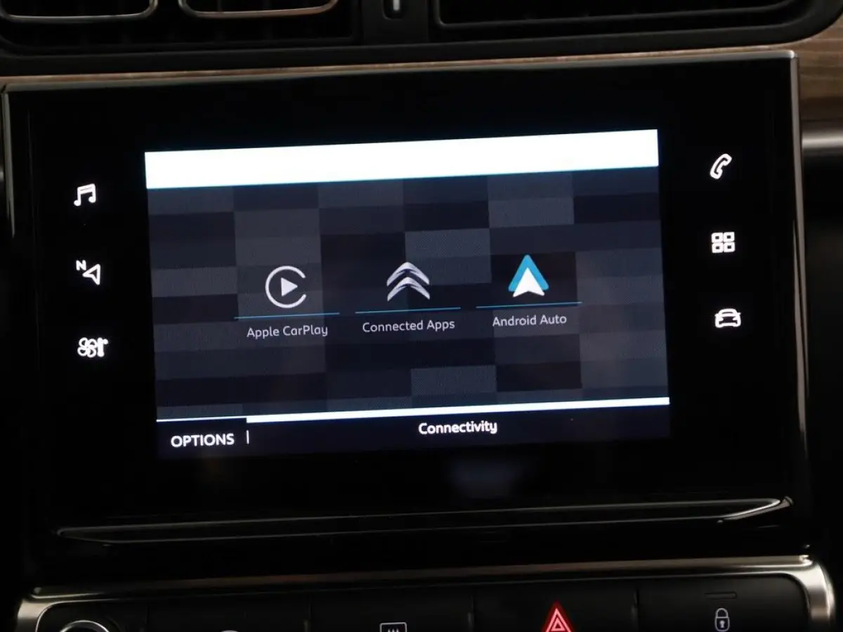 1.2T 110pk Shine Camera/Nav/H.Leder/CarPlay/Led