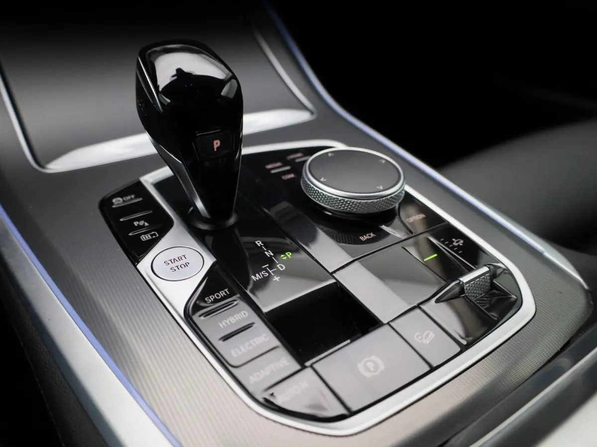 xDrive45e High Executive | Automaat | Trekhaak | Luchtvering | Memory Seats | Sfeer verlichting | Virtual Cockpit | Leder  |Navigatie | Stoel verwarming | DAB | Camera | Adaptive cruise | Cl