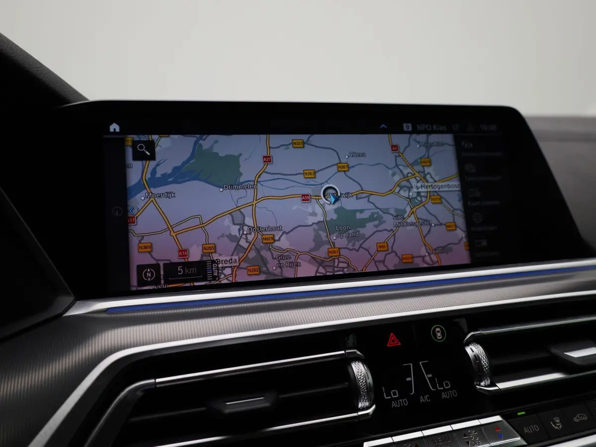 xDrive45e High Executive | Automaat | Trekhaak | Luchtvering | Memory Seats | Sfeer verlichting | Virtual Cockpit | Leder  |Navigatie | Stoel verwarming | DAB | Camera | Adaptive cruise | Cl