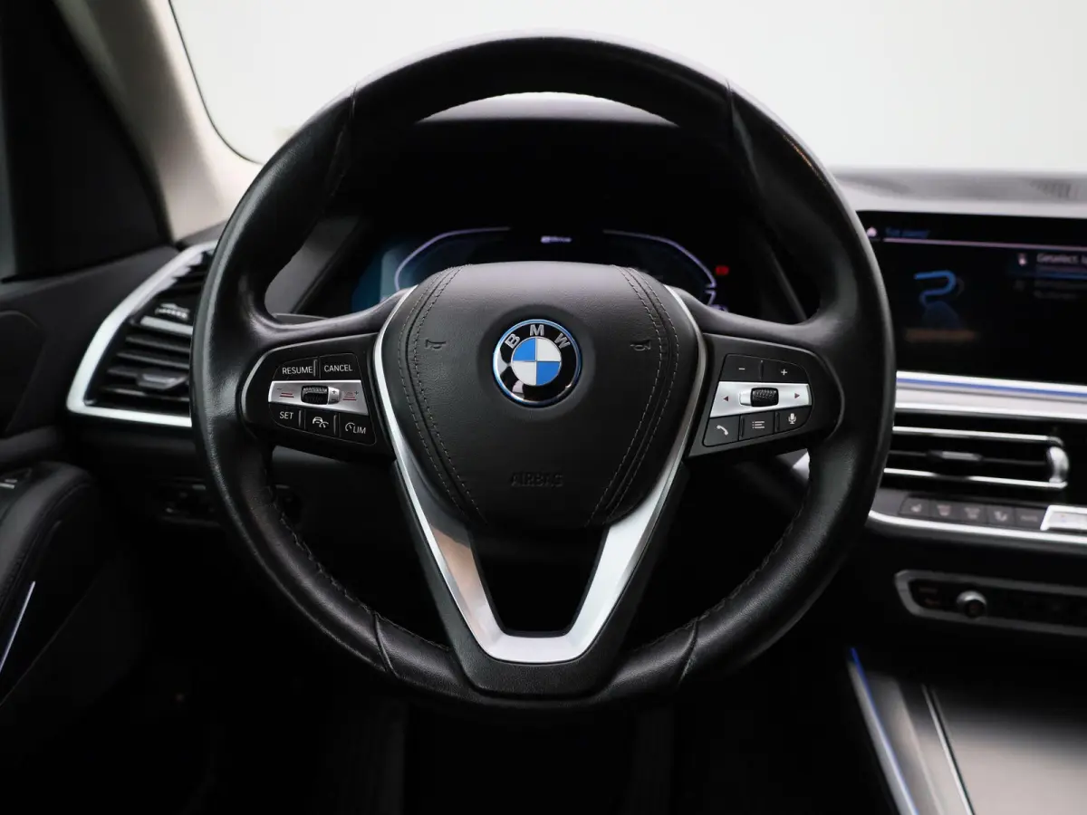 xDrive45e High Executive | Automaat | Trekhaak | Luchtvering | Memory Seats | Sfeer verlichting | Virtual Cockpit | Leder  |Navigatie | Stoel verwarming | DAB | Camera | Adaptive cruise | Cl