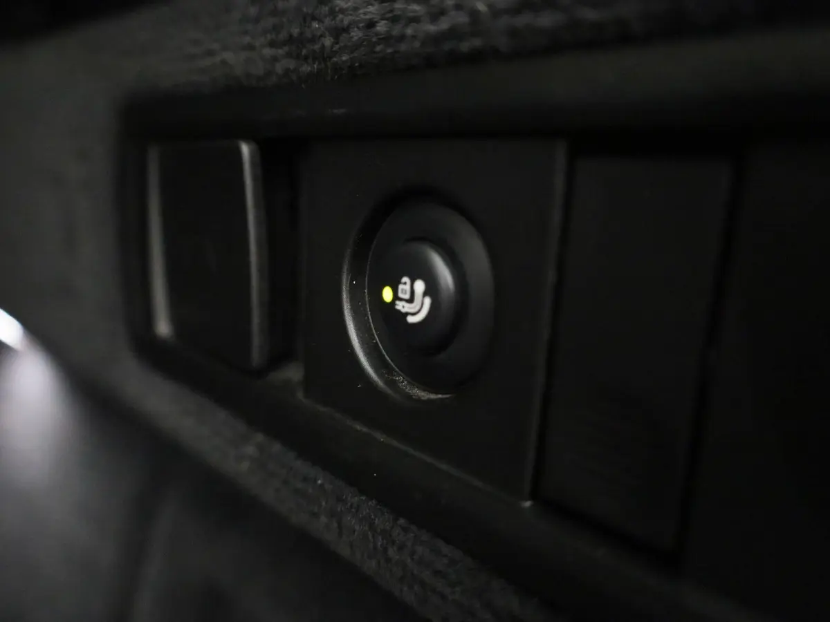 xDrive45e High Executive | Automaat | Trekhaak | Luchtvering | Memory Seats | Sfeer verlichting | Virtual Cockpit | Leder  |Navigatie | Stoel verwarming | DAB | Camera | Adaptive cruise | Cl