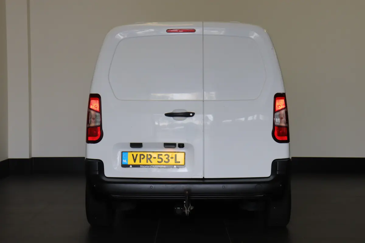 1.5 BlueHDI 130PK EURO 6 - Airco - Cruise - Camera - €9.950,- Excl.