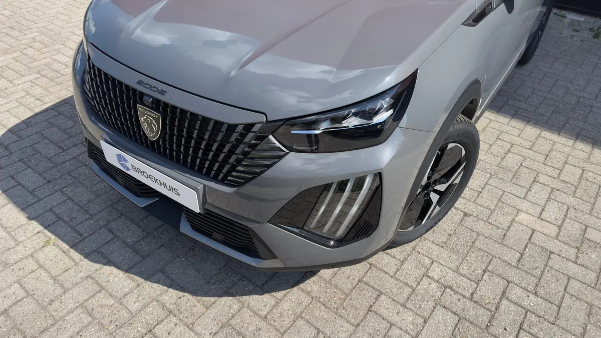 GT | Active Safety Brake met camera en radar (automatisch noodremsysteem) met Distance Alert (waarschuwing dreigende aanrijding) | Advanced Active Safety Brake met camera en radar | Climate 